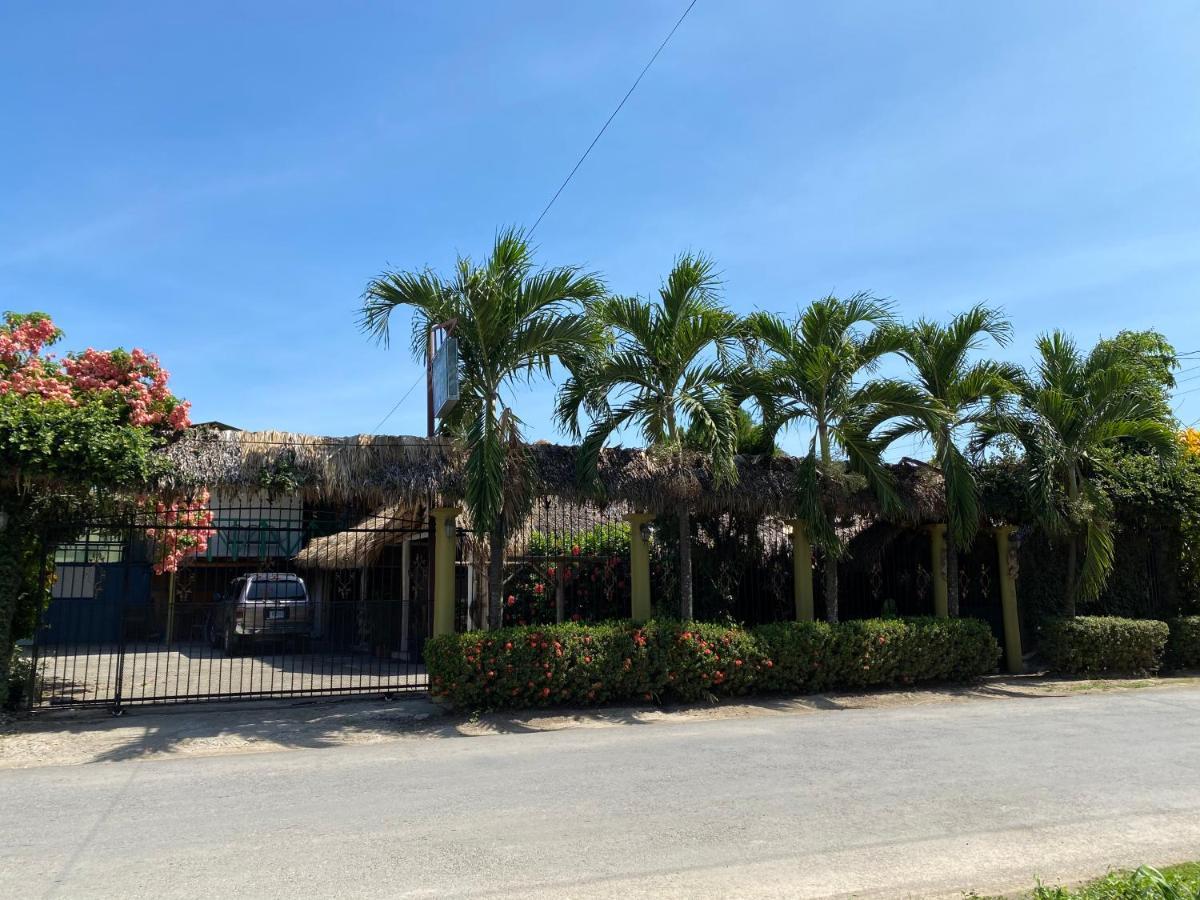 Mauras Tropical Mini Hostel & Tours Paquera Exterior photo