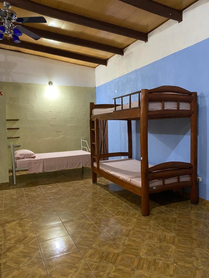 Mauras Tropical Mini Hostel & Tours Paquera Exterior photo