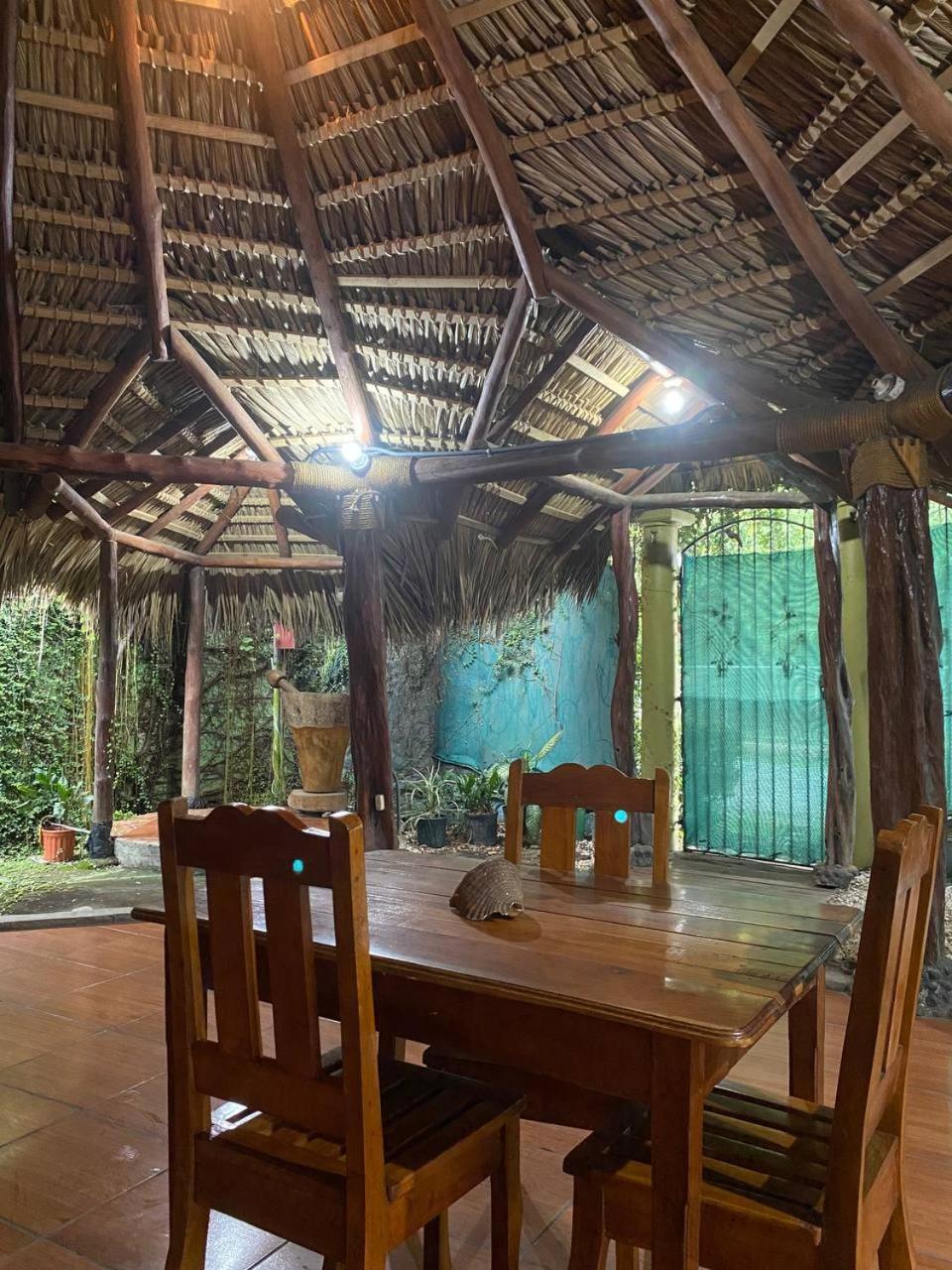 Mauras Tropical Mini Hostel & Tours Paquera Exterior photo