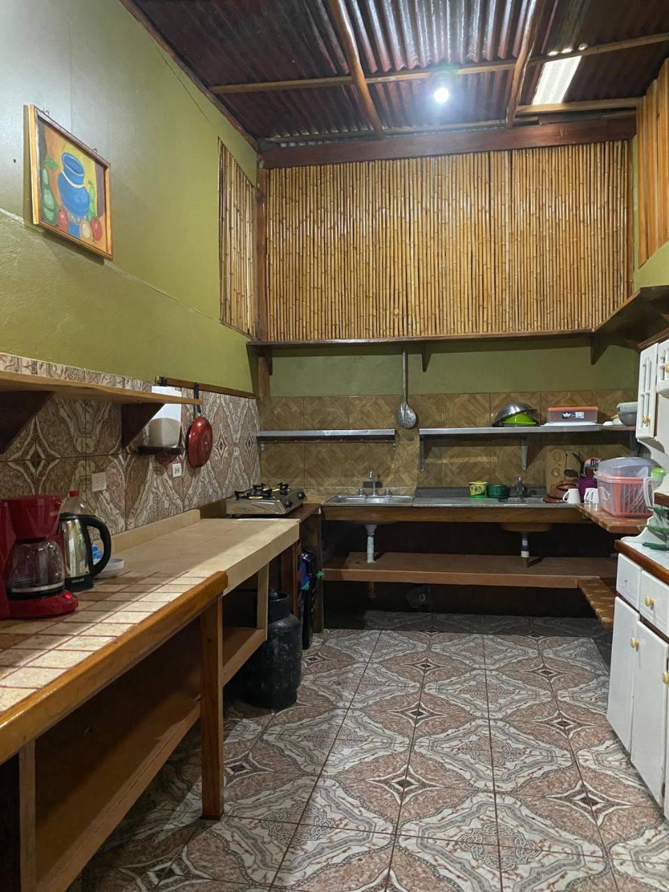 Mauras Tropical Mini Hostel & Tours Paquera Exterior photo